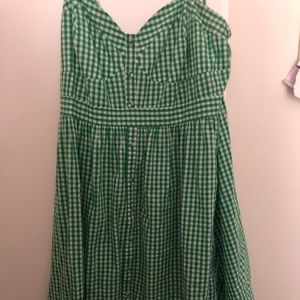 ☘️green Gingham midi dress☘️